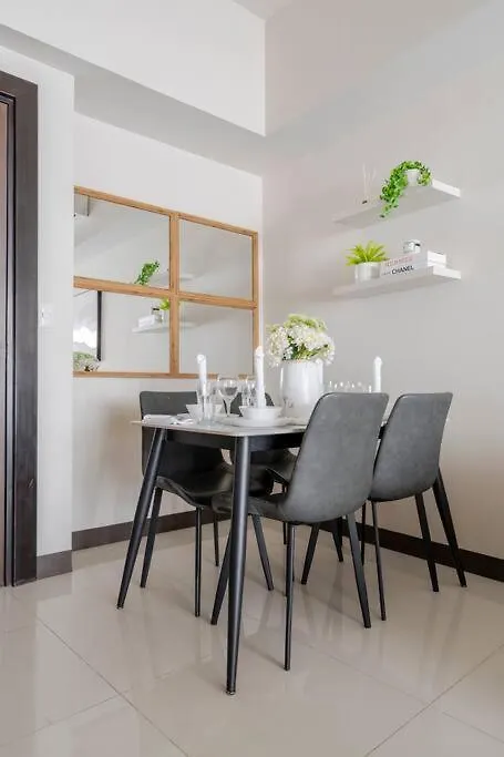 Apartment Bgc Skyline 2Br Suite With Parking In Uptown Bgc Manila Philippines