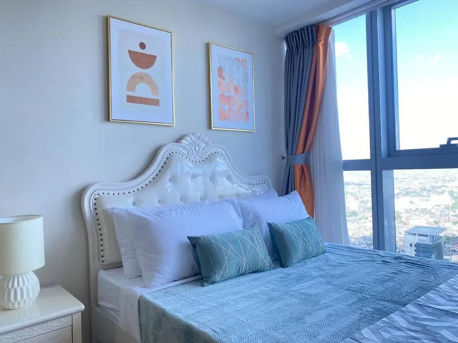 Bgc Skyline 2Br Suite With Parking In Uptown Bgc Manila 0*,  Philippines