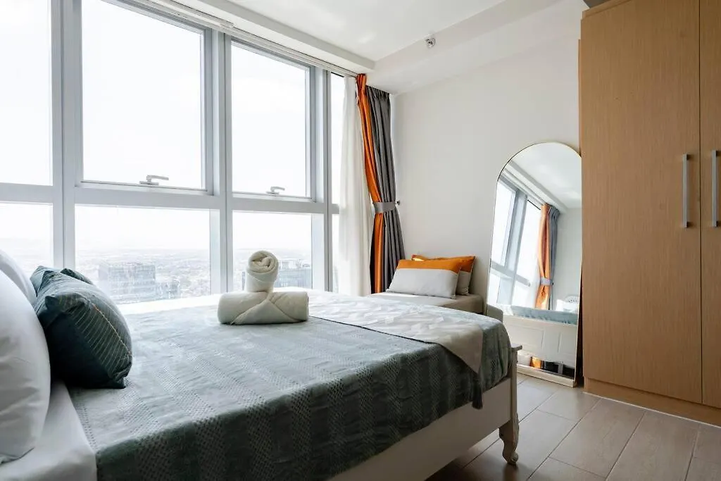 Bgc Skyline 2Br Suite With Parking In Uptown Bgc Manila Apartment