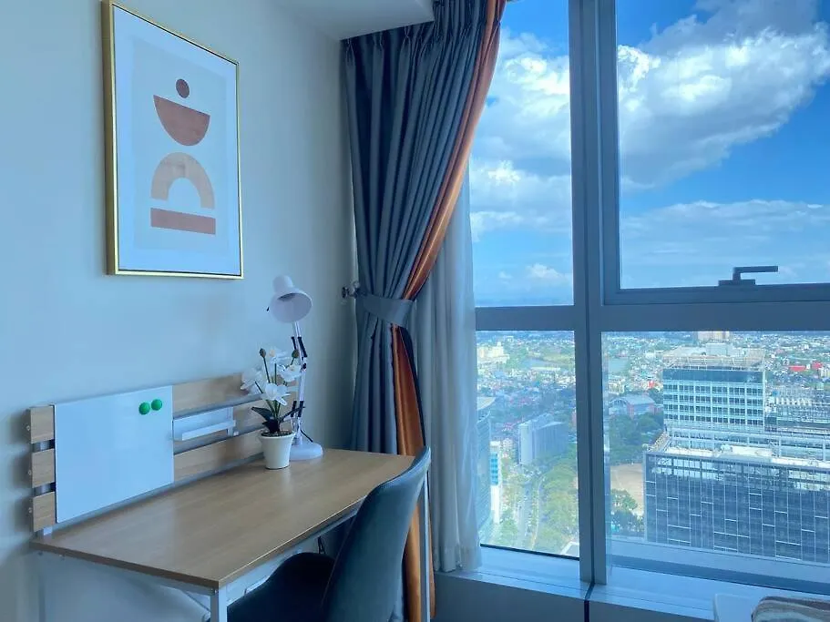Bgc Skyline 2Br Suite With Parking In Uptown Bgc Manila