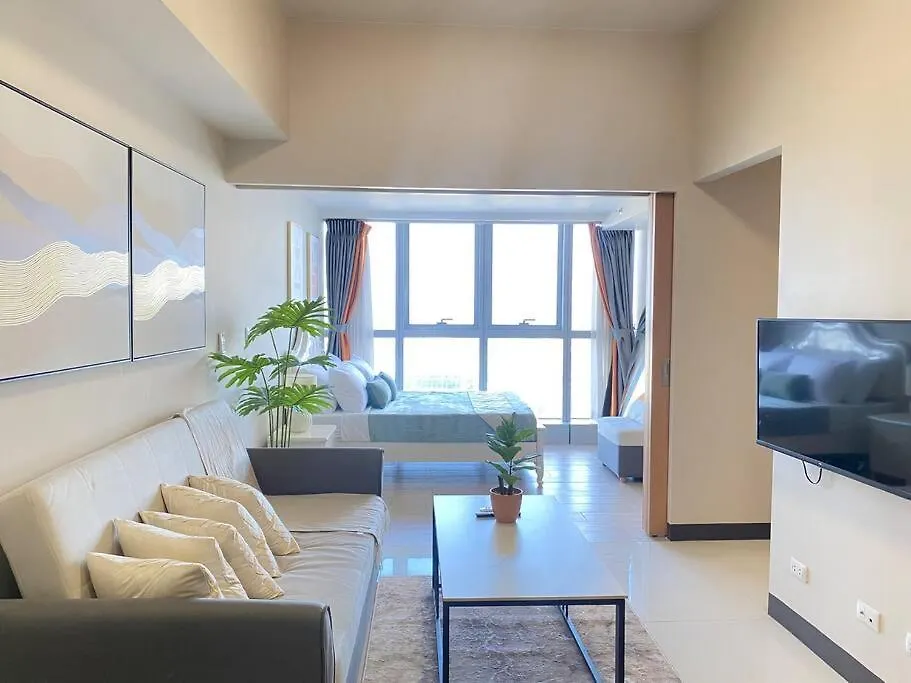 Bgc Skyline 2Br Suite With Parking In Uptown Bgc Manila Apartment